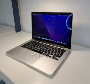 New Laptop Apple MacBook Pro 2015 8GB Intel Core I5 SSD 256GB