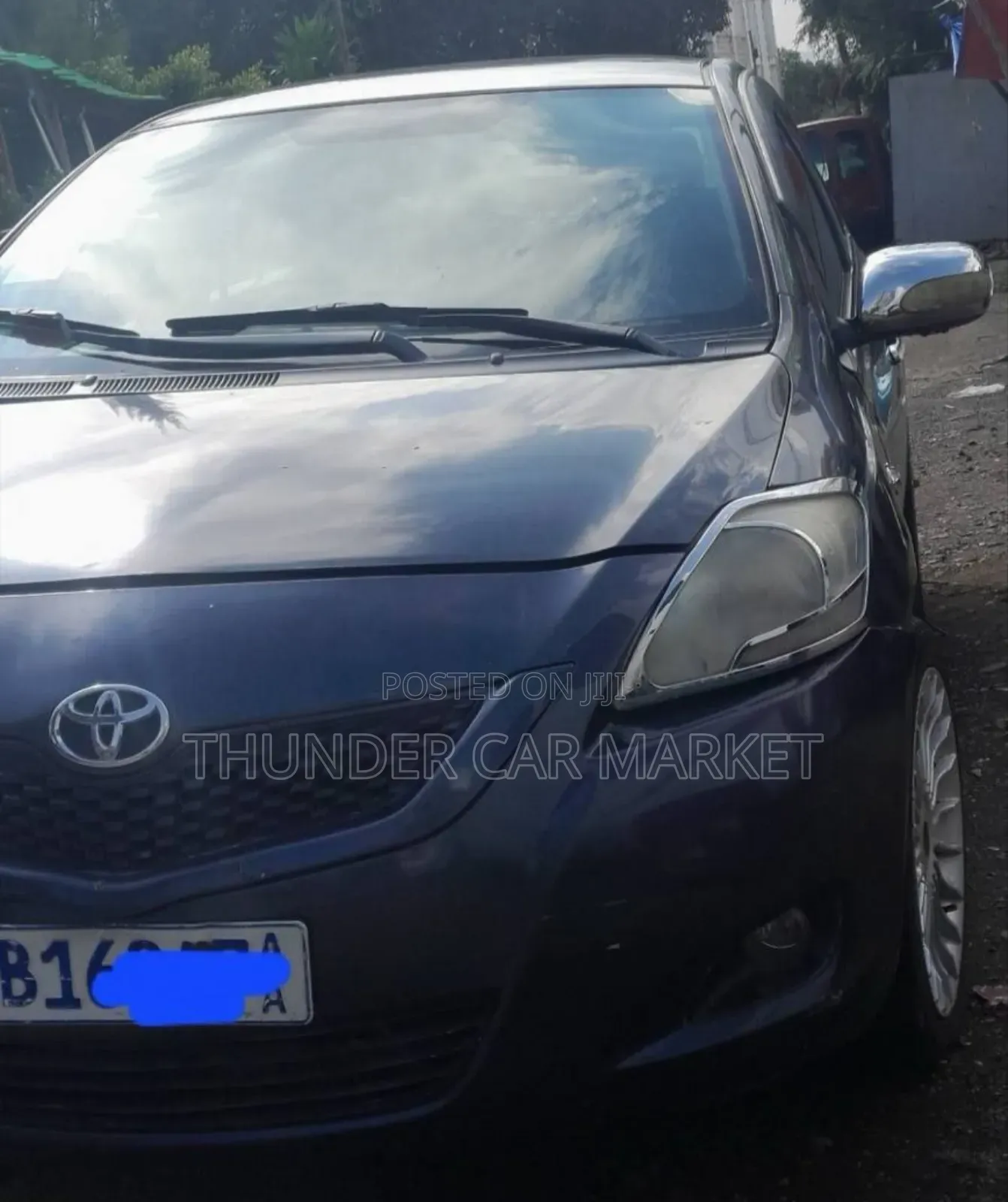 Toyota Yaris 2011 Purple