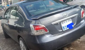 Toyota Yaris 2011 Purple