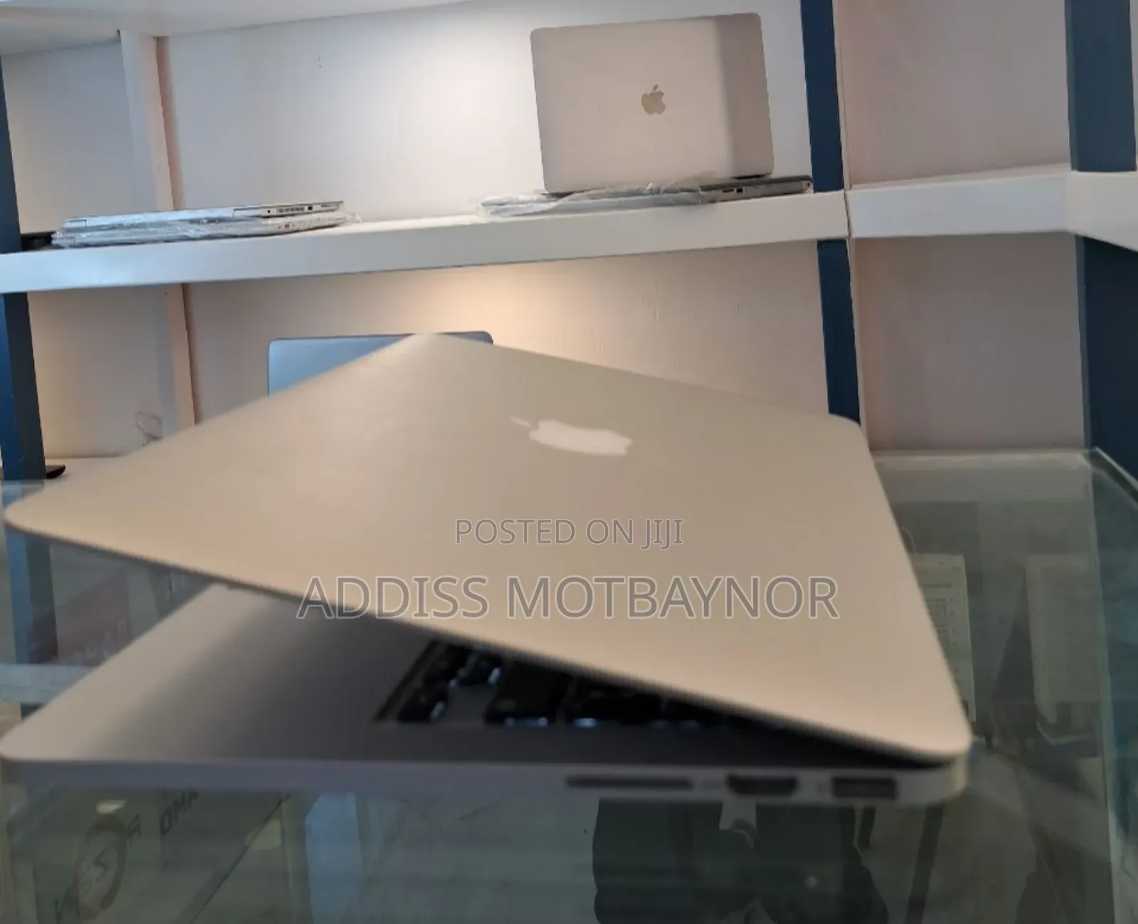 New Laptop Apple MacBook 2015 8GB SSD 256GB