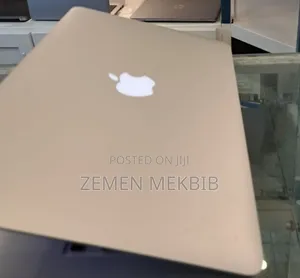 Photo - New Laptop Apple MacBook Pro 2015 8GB Intel Core I5 SSD 256GB