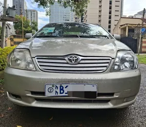 Photo - Toyota Corolla 2003 Gold