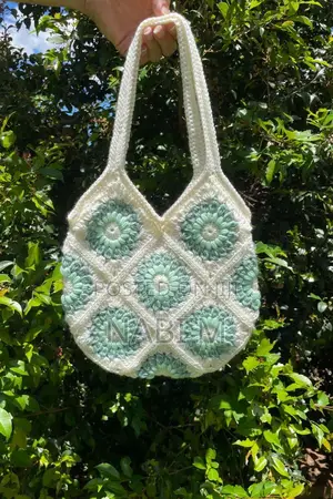 Photo - Crochet Tote Bag