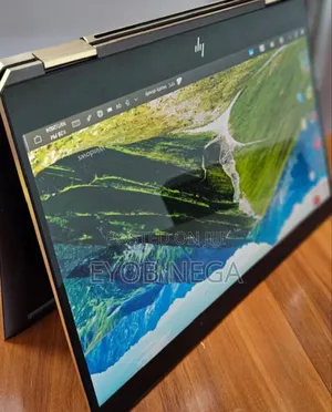 New Laptop HP Spectre X360 8GB Intel Core I7 SSD 512GB