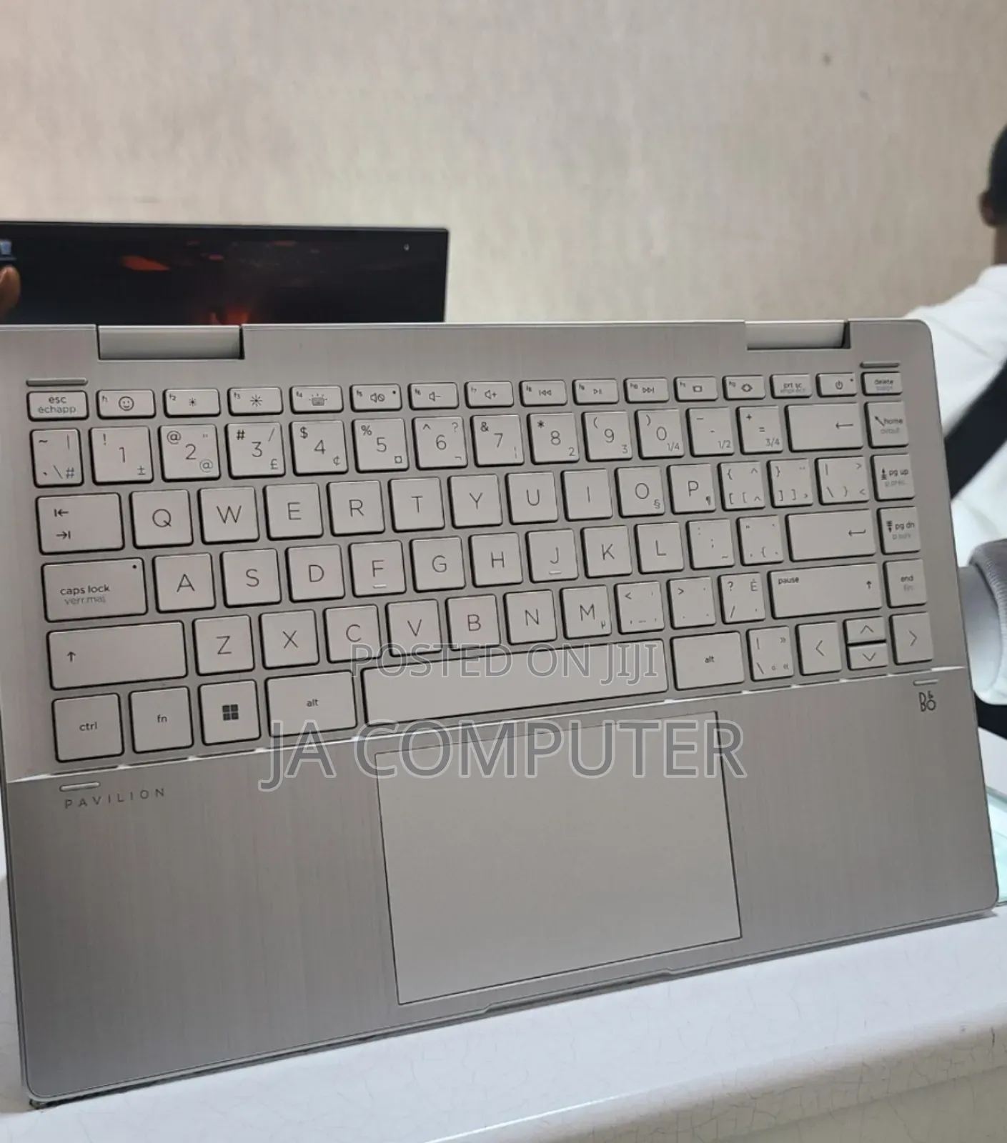 New Laptop HP Pavilion 15 8GB Intel Core I5 SSHD (Hybrid) 512GB