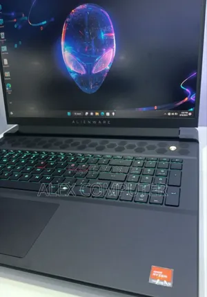 New Laptop Alienware M17x R2 16GB AMD Ryzen 9 SSD 1T