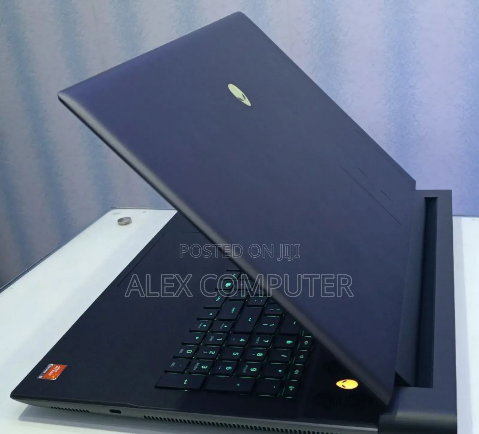 New Laptop Alienware M17x R2 16GB AMD Ryzen 9 SSD 1T