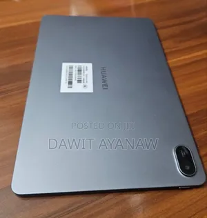 Photo - New Huawei MatePad SE 256 GB Silver