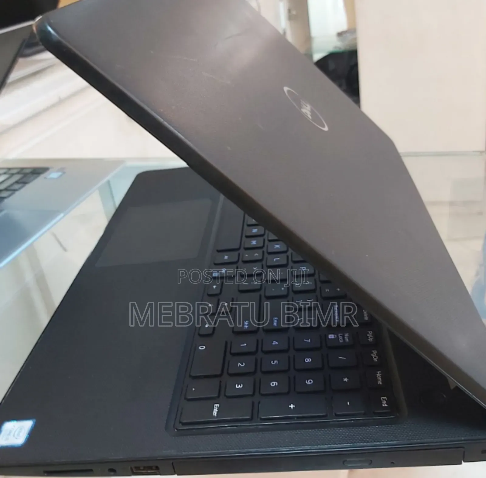 Laptop Dell Vostro DVCI315 4GB Intel Core I5 HDD 1T