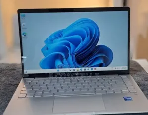 Photo - New Laptop HP 8GB Intel Core I5 SSD 512GB