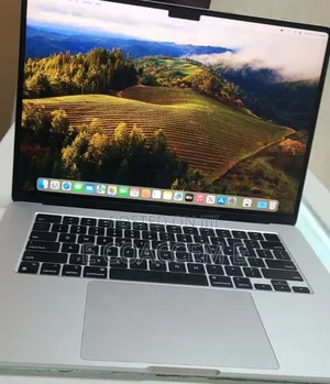 New Laptop Apple MacBook 8GB Apple M2 SSD 256GB