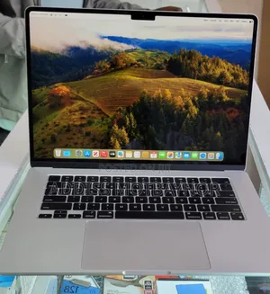 Photo - New Laptop Apple MacBook Air 2022 M2 8GB Apple M2 Ultra SSD 256GB