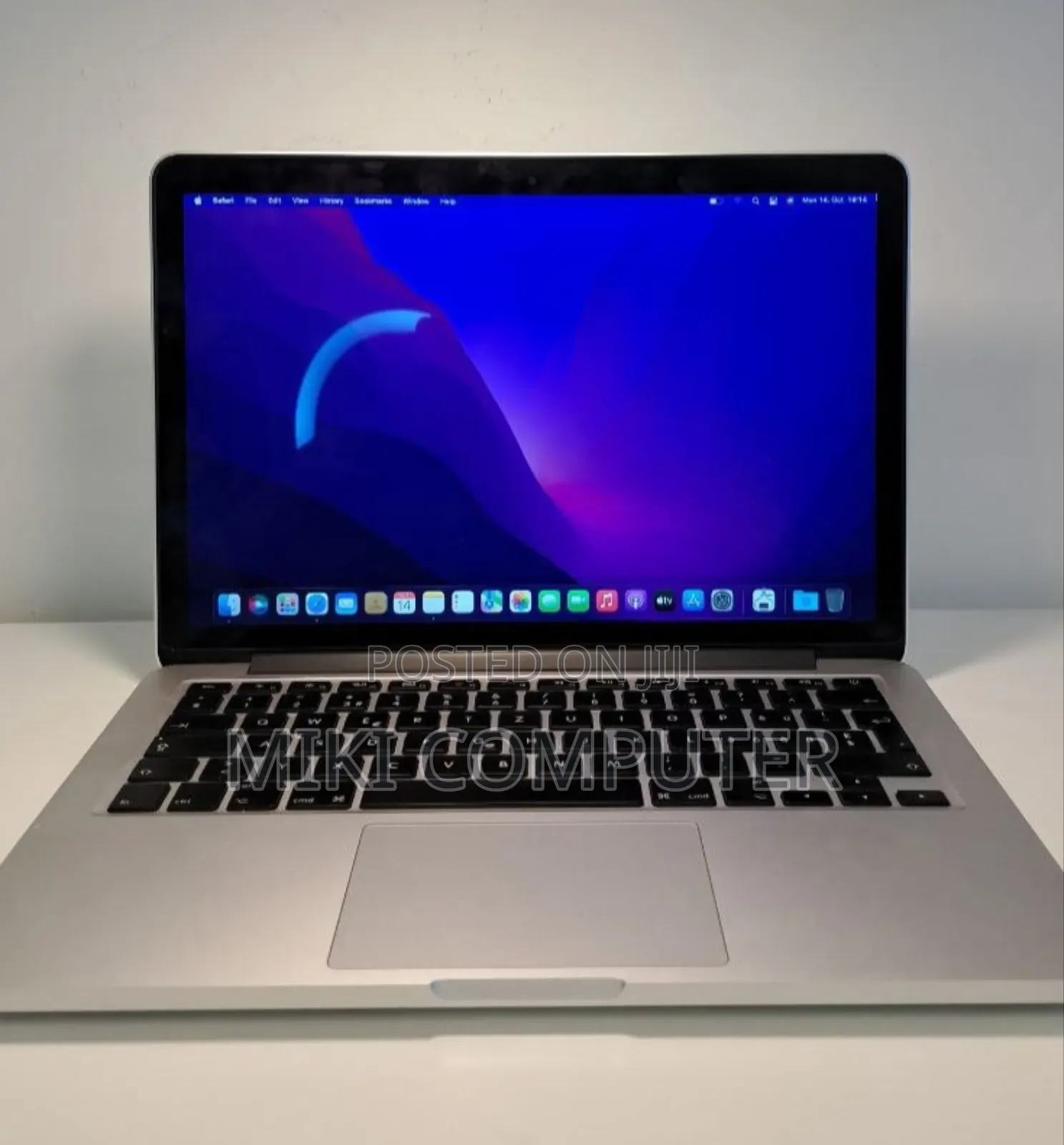 New Laptop Apple MacBook Pro 2015 8GB Intel SSD 256GB