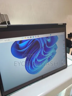 New Laptop Lenovo ThinkPad Yoga 370 8GB Intel Core I5 SSD 512GB