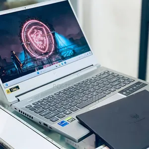 New Laptop Acer Predator Triton 300 16GB Intel Core I7 SSD 1T