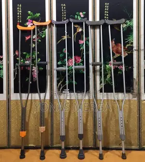 Photo - Auxiliary Crutches /Adult Crutches (For 175cm and Taller)