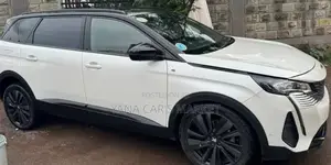 New Peugeot 5008 2022 White