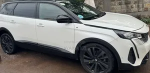 New Peugeot 5008 2022 White