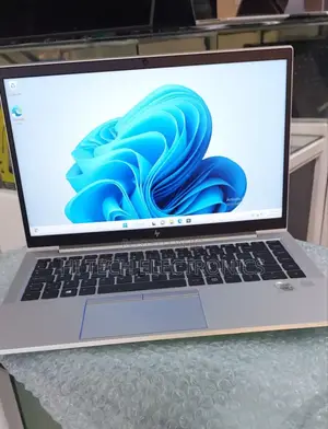 Photo - New Laptop HP EliteBook 840 16GB Intel Core I5 SSD 512GB