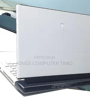 New Laptop Alienware M17x R2 16GB Intel Core I7 SSD 1T
