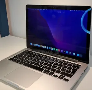 New Laptop Apple MacBook Pro 2015 8GB Intel Core I5 SSD 256GB