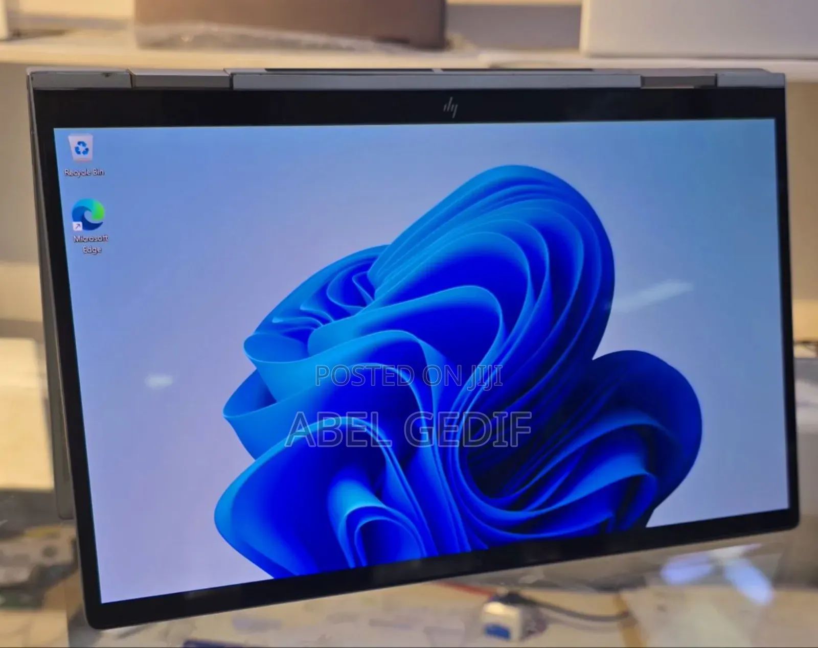 New Laptop HP Envy X360 8GB Intel Core I7 SSD 1T