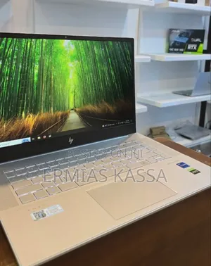 New Laptop HP Envy 17 16GB Intel Core I7 SSD 512GB