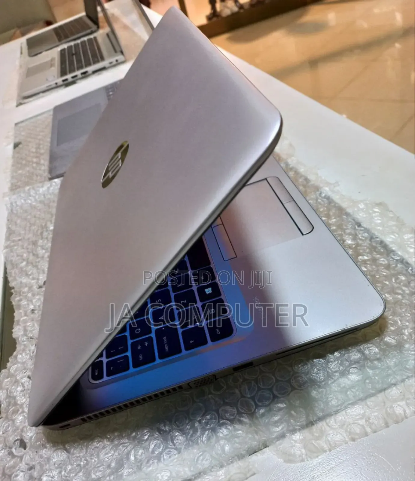 New Laptop HP EliteBook 840 8GB Intel Core I5 SSHD (Hybrid) 750GB