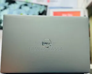 New Laptop Dell Precision 15 7520 32GB Intel Core I7 SSD 512GB