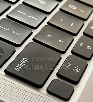 Photo - New Laptop Apple MacBook Air 2020 8GB Intel Core I5 SSD 256GB