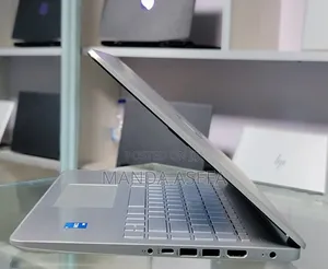 New Laptop HP Stream Notebook 16GB Intel Core I5 SSD 512GB