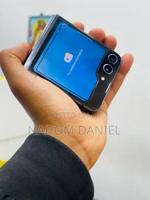 Samsung Galaxy Z Flip4 256 GB