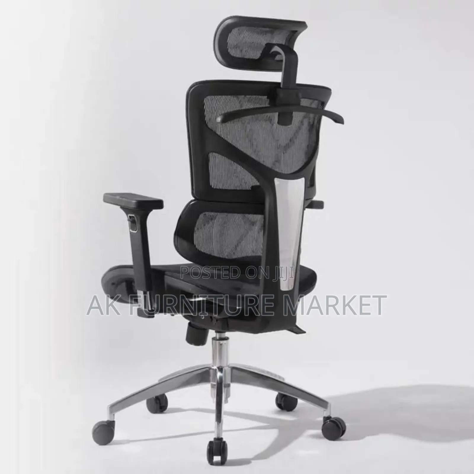 Ergonomic Managerial Chair