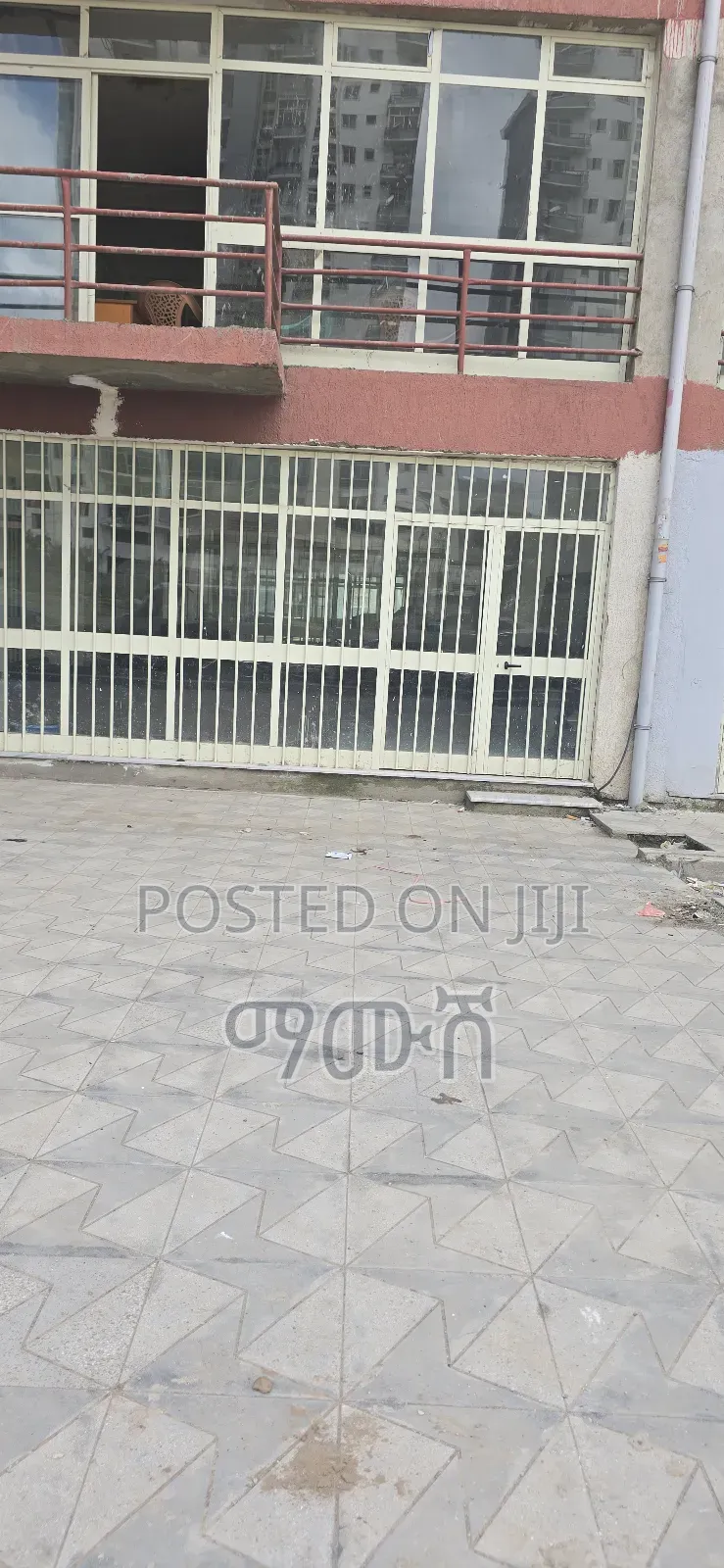 የሚሸጥ 40/60 ኮንዶሚኒየም