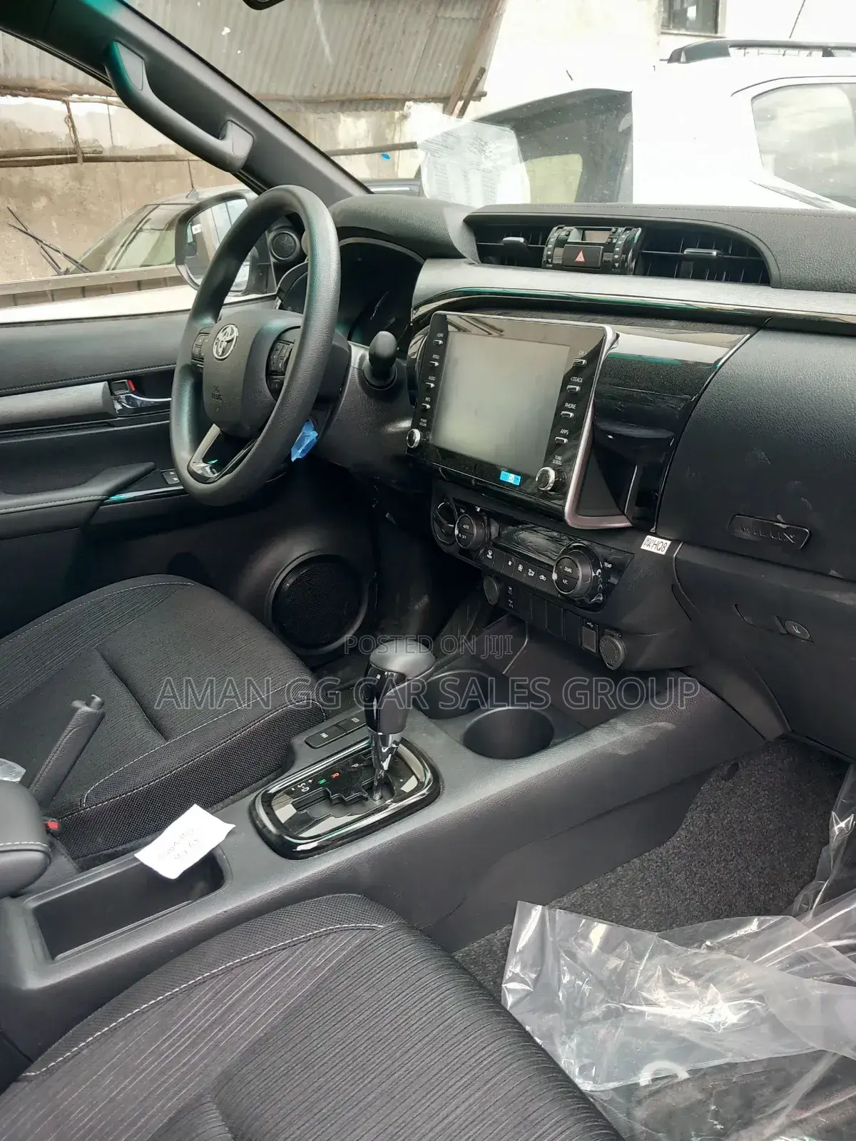 New Toyota Hilux 2024 White