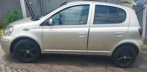 Toyota Vitz 2002 Gold