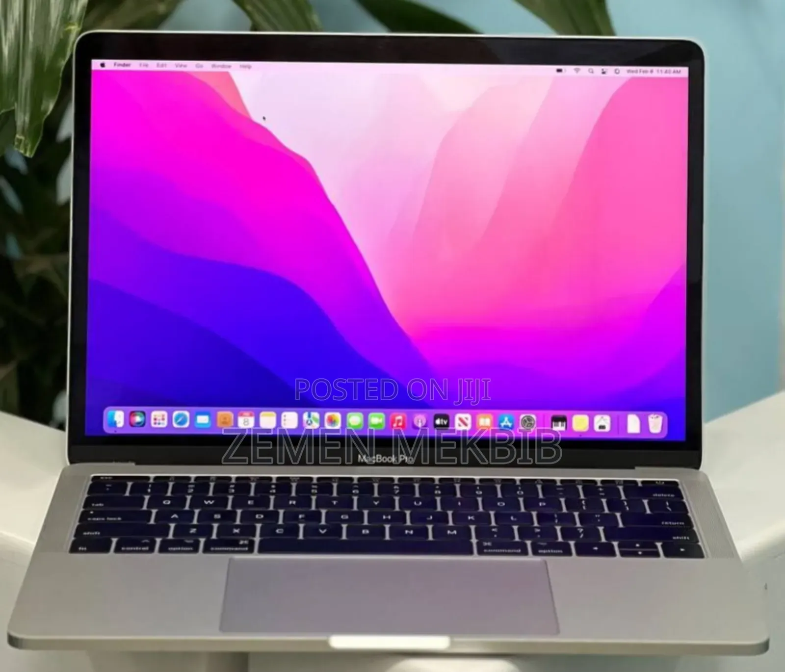 New Laptop Apple MacBook Pro 2017 8GB Intel Core I5 SSD 256GB