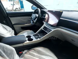 New BYD Seal DM-i 2024 Ivory