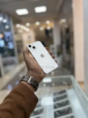 New Apple iPhone 13 128 GB White
