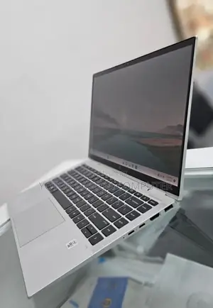 New Laptop HP EliteBook 1040 G8 16GB Intel Core I7 SSD 512GB