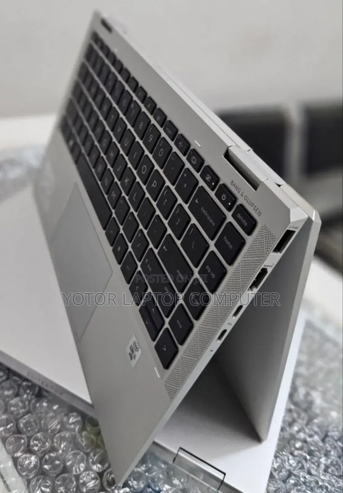 New Laptop HP EliteBook 1040 G8 16GB Intel Core I7 SSD 512GB