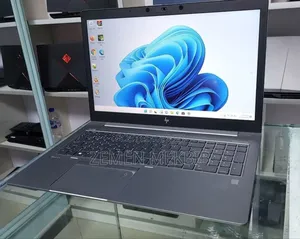 New Laptop HP ZBook 14 16GB Intel Core I7 SSD 512GB