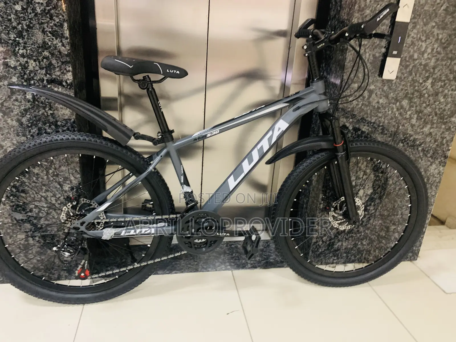 LUTA 26 Inch Tyre Bicycle6790mountain Bike