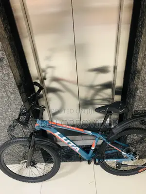 26 Inch Tyre Mountains Bike 567strong LUTA Bicycle Mountain