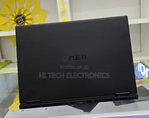 New Laptop HP Omen 17t 16GB AMD Ryzen 9 SSD 512GB