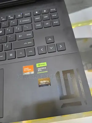 New Laptop HP Omen 17t 16GB AMD Ryzen 9 SSD 512GB