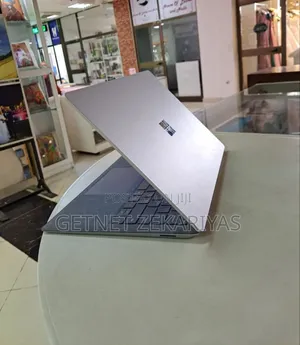 New Laptop Microsoft Surface 16GB Intel Core I7 SSD 256GB