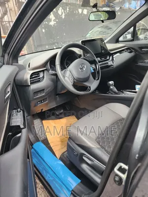 Toyota C-HR 2020 Red