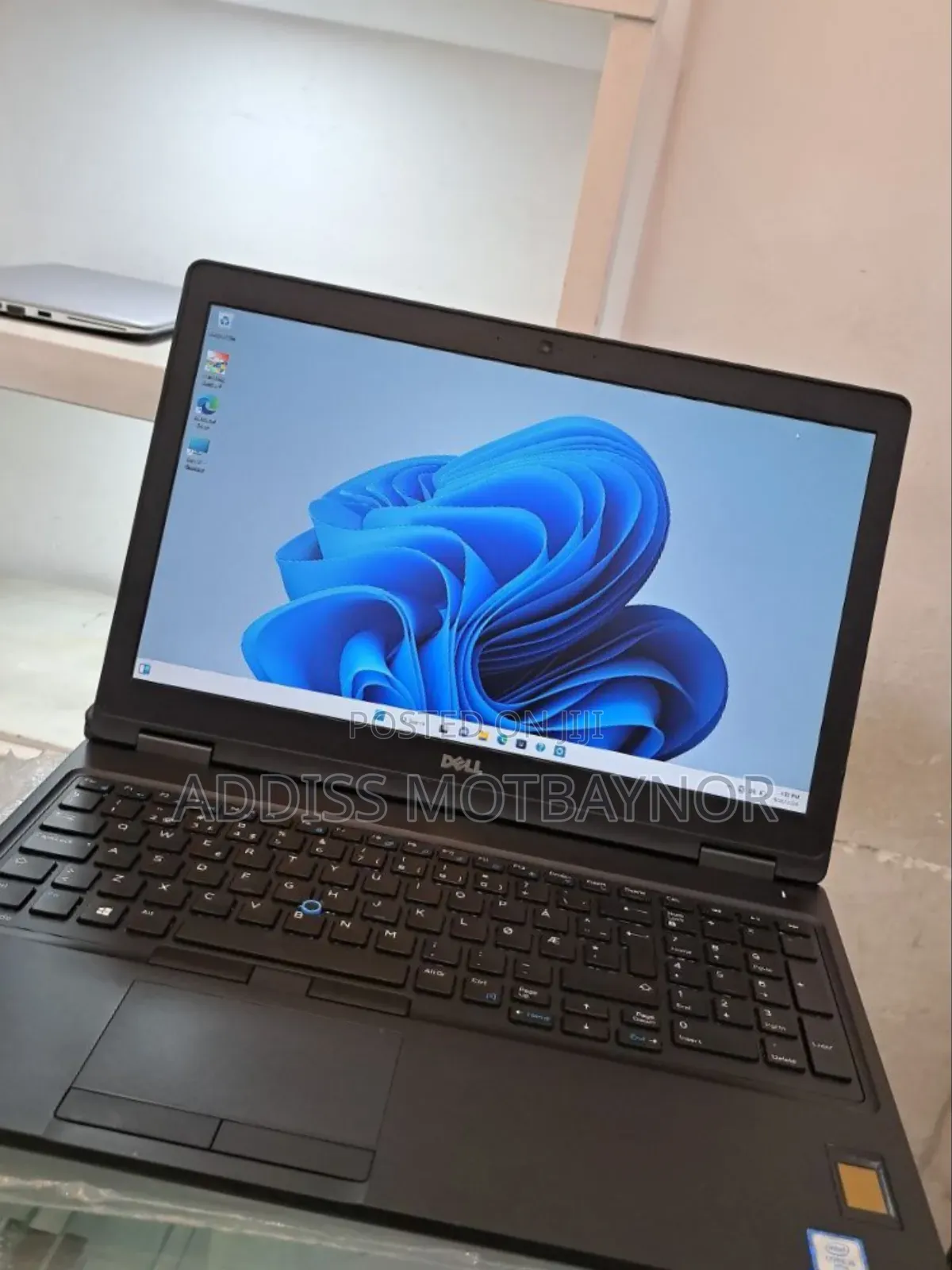 New Laptop Dell Latitude 5310 8GB Intel Core I7 SSD 512GB