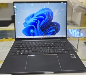 Photo - New Laptop HP Dragonfly Folio 16GB Intel Core I7 SSD 512GB